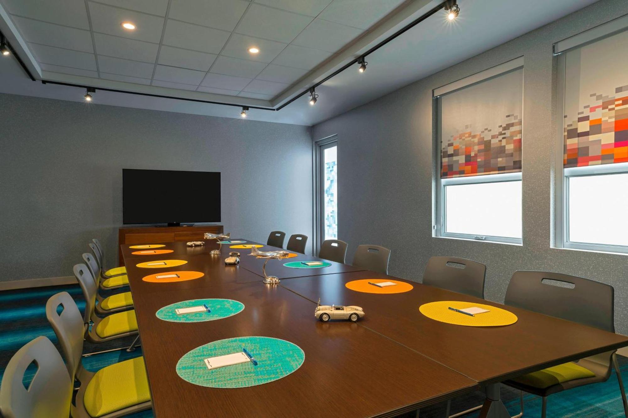 Aloft College Station Hotel Екстериор снимка