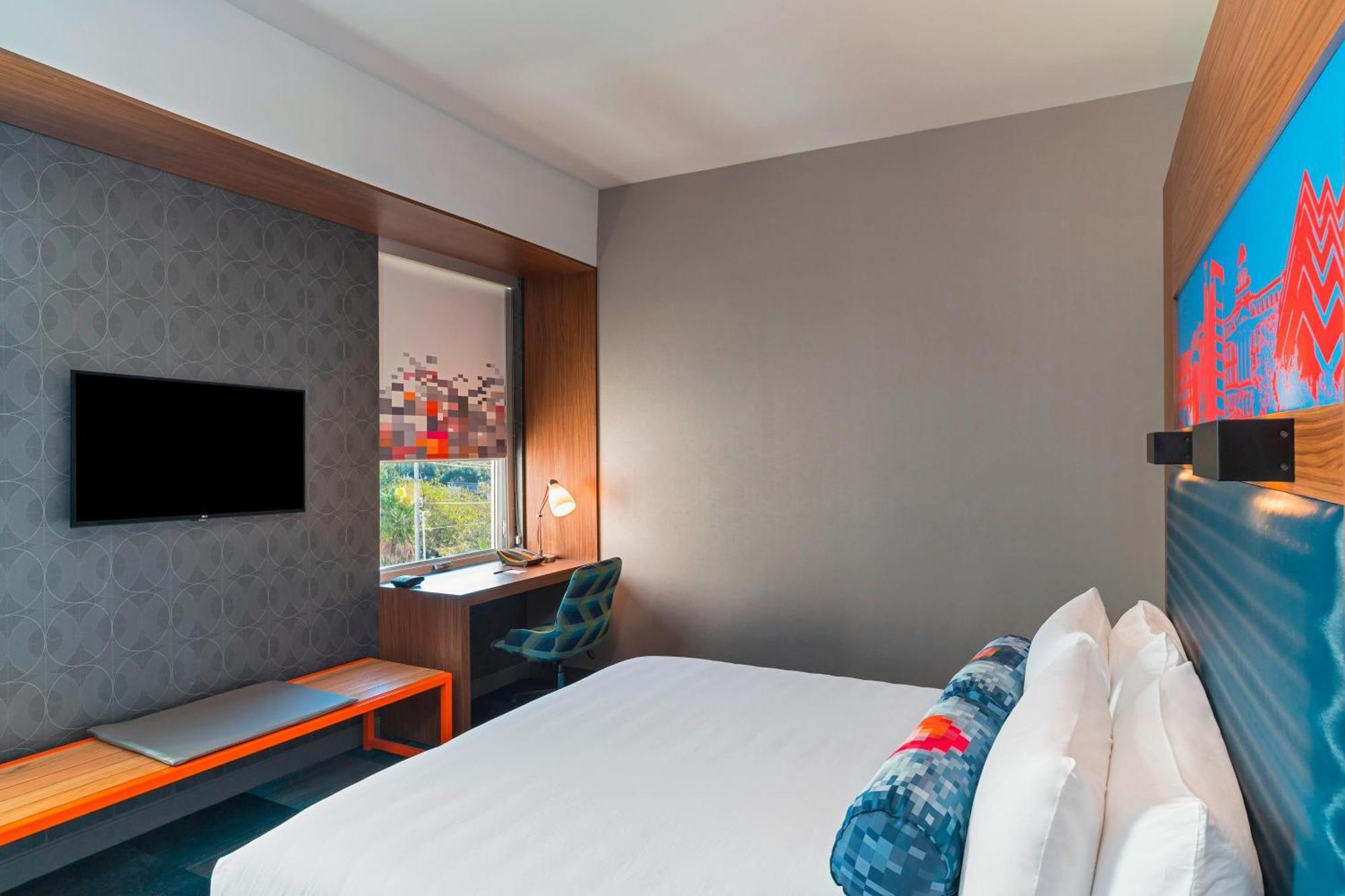 Aloft College Station Hotel Екстериор снимка